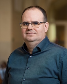 Member of the Jagiellonian Center for Law, Language and Philosophy